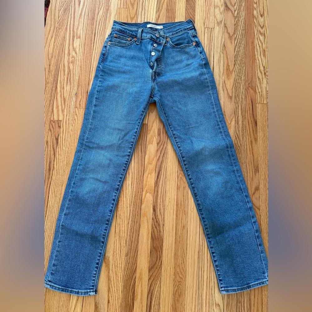 Levi’s Wedgie Straight Blue Jeans